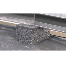 Gummigranulat Block als Unterlage für Terrassenkonstruktion