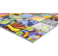 Mosaikfliesen mit bunten Mustern