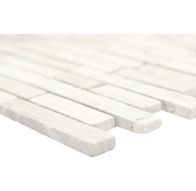 Rechteckiges Mosaik aus Naturstein