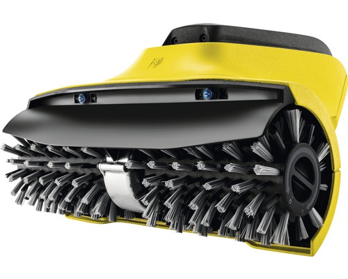 Kehrmaschine mit rotierenden Bürsten für die Reinigung von Oberflächen