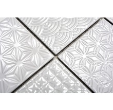 Mosaikfliesen mit unterschiedlichen Mustern