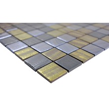 Mosaikfliesen in Silber und Gold