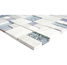 Mosaikfliese mit Glas- und Steinelementen