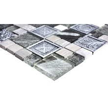 Mosaikfliese mit Glas-, Naturstein- und Metallelementen