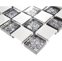 Quadratische Mosaikfliese aus Glas und Aluminium