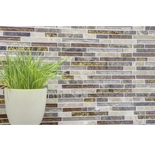 Mosaikfliese mit Pflanzen in Vase