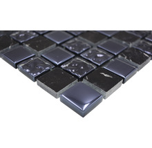 Mosaikfliese mit quadratischen, glänzenden Oberflächen