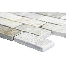 Mosaikfliese aus Naturstein im Querformat