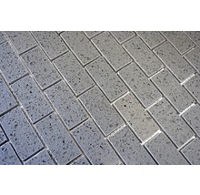 Graue Mosaikfliesen in Ziegeloptik