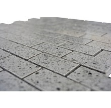 Graue Mosaikfliesen im Querformat
