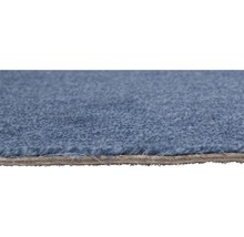 Nahaufnahme eines blauen Teppichbodens