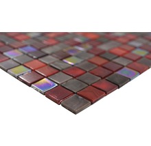 Mosaikfliesen in Rot- und Grautönen