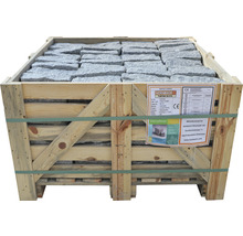 Granitpflastersteine in Holzkiste