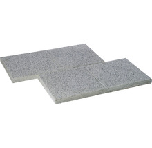 Mehrere graue Gehwegplatten aus Stein