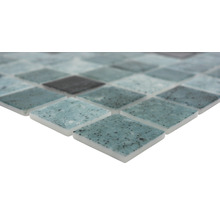 Mosaikfliesen aus Glas im Detail