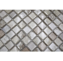 Nahaufnahme von Mosaikfliesen für Wand und Boden