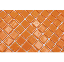 Quadratische Mosaikfliesen in Anordnung