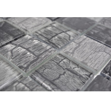 Mosaikfliese aus Glas mit Holzoptik