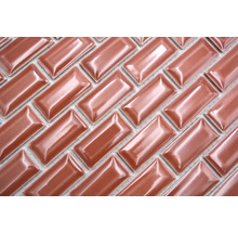 Mosaikfliesen im Fischgrätenmuster