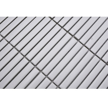 Nahaufnahme von Mosaikfliesen in Stabform