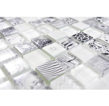 Mosaikfliesen aus Glas mit verschiedenen Mustern