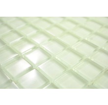 Nahaufnahme von Mosaikfliesen für Wand und Boden