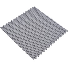 Mosaikmatte aus kleinen runden Steinen