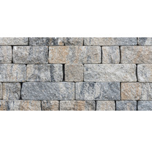 Mauer aus Pflastersteinen