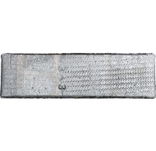 Rechteckiger Pflasterstein mit Fischgrätmuster