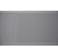 Graue Trittstufe mit Rillenprofil