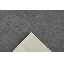 Ausschnitt einer Vliestapete auf dunklem Hintergrund