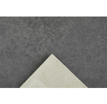 Detailansicht einer hellen Filzunterlage auf dunklem Untergrund