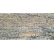 Betonpflasterstein mit rauer Oberfläche