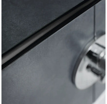 Detailansicht eines Tresors mit Drehknopf