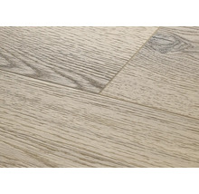 Verlegung von Laminatboden mit Holzoptik