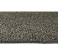 Nahaufnahme eines grauen Teppichs.