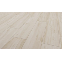 Nahaufnahme eines Laminatbodens mit Holzoptik