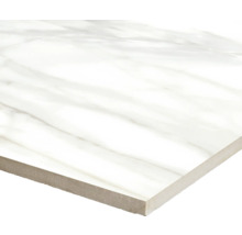 Fliese mit Marmoroptik