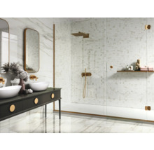 Modernes Badezimmer mit Doppelwaschtisch, Spiegeln und begehbarer Dusche