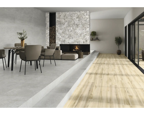 Produktbild 8 (groß) Heller Wohnraum mit Essbereich, Kamin und Holzboden