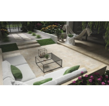 Terrasse mit Sitzgruppe, Hängematte und Pflastersteinen