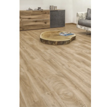 Heller Vinylboden in Holzoptik in einem Wohnzimmer