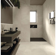 Modernes Badezimmer mit großformatigen Fliesen, Waschtisch und Dusche