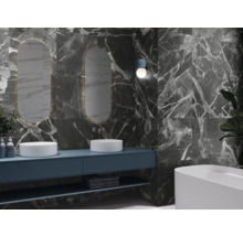 Modernes Badezimmer mit Marmorfliesen, Waschbecken und Spiegeln