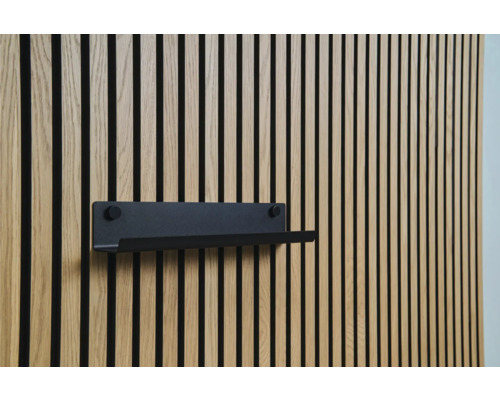 Akustikpaneel mit schwarzem Wandregal