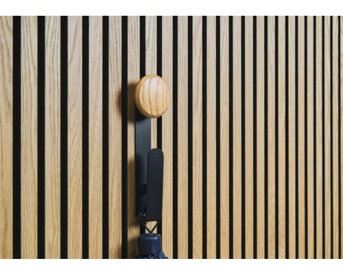Produktbild 2 (groß) Holzpaneelwand mit Kleiderhaken und Regenschirm