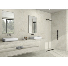 Helles Badezimmer mit Doppelwaschbecken, Spiegeln und Dusche