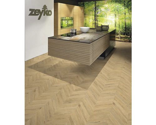 Moderne Küche mit Holzboden in Fischgrätmuster und Zeyko Logo