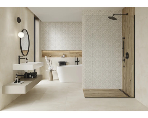 Modernes Badezimmer mit Waschbecken, Badewanne und Dusche mit Holzelementen