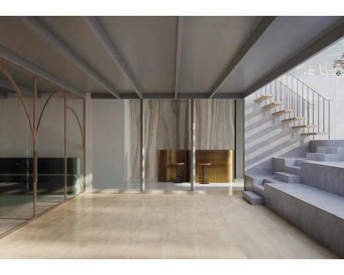 Moderner, heller Innenraum mit hellem Boden, Betontreppe, Glaswand und Bar mit goldfarbenen Theken.